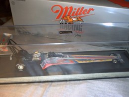 Dixon, Larry 25th Anniversary Miller Lite Top Fuel Dragster 1/24 - Click Image to Close
