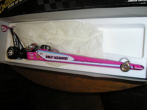 Muldowney, Shirley AUTOGRAPHED 1/24 by RCCA